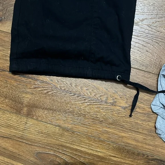 cargo pants - Picture 2 of 8